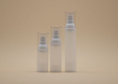 Παγωμένη λεπτή χωρίς αέρα καλλυντική μπουκαλιών άσπρη ψεκασμού σταθερή απόδοση ξαναγεμισμάτων αντλιών εύκολη